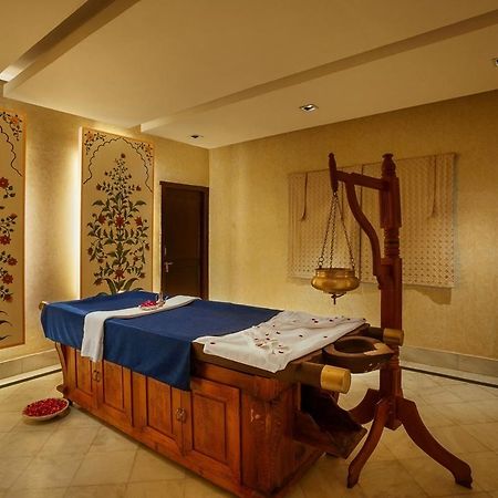Shiv Niwas Palace By Hrh Group Of Hotels Udaipur Exterior foto