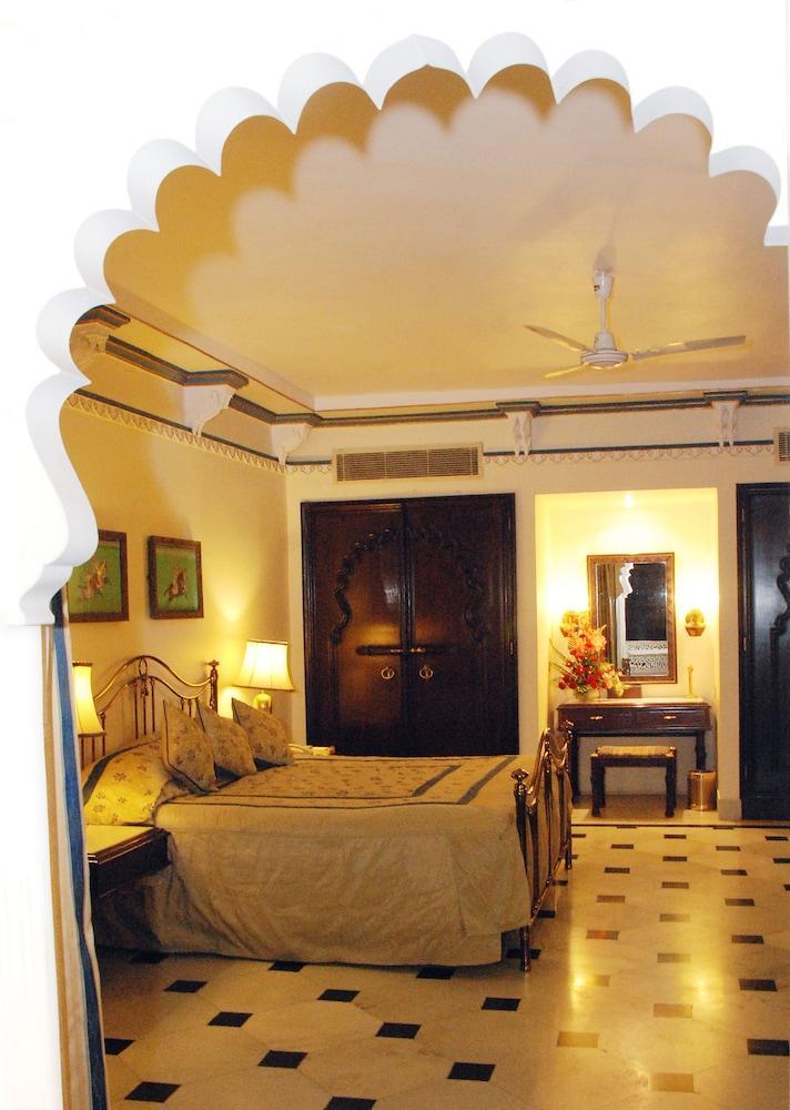 Shiv Niwas Palace By Hrh Group Of Hotels Udaipur Exterior foto