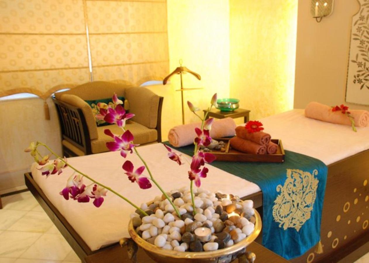Shiv Niwas Palace By Hrh Group Of Hotels Udaipur Exterior foto